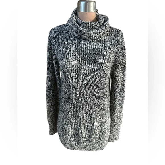 Abercrombie & Fitch Gray Marled Ribbed Turtleneck Longline Sweater Size Medium - Picture 1 of 7